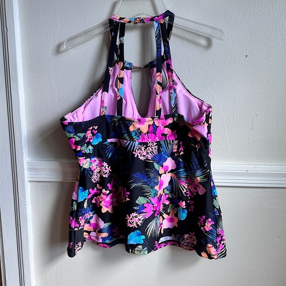 Raisins Curve Women's Plus Rosalie Poolside Underwire Tankini Swimsuit Top 14W - Picture 8 of 17